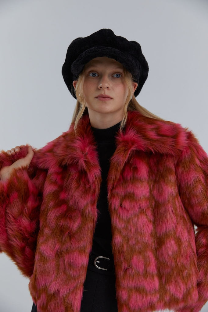 Fur hat  Fur coat, Pink fur coat, Fox fur coat